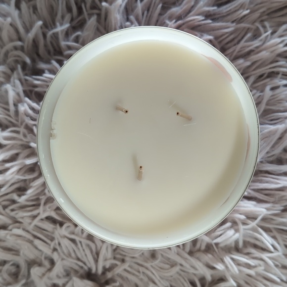 BBW 🥭 Sweet Red Mango 3 Wick Candle - Picture 3 of 5